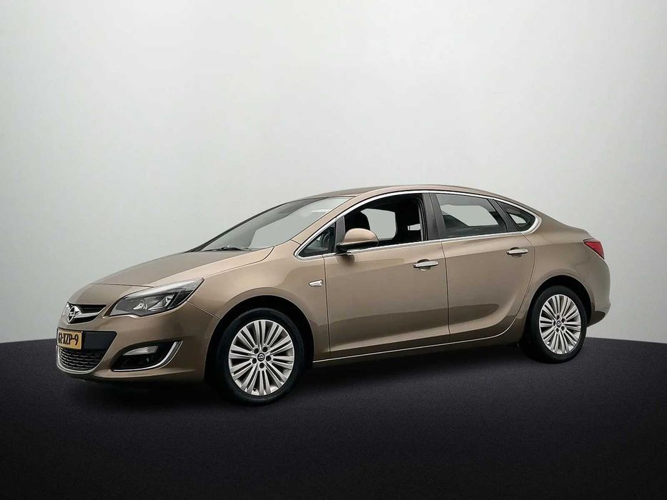 Opel Astra 1.4 Turbo Cosmo 2012 1