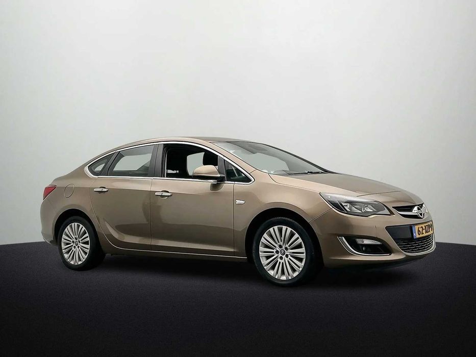 Opel Astra 1.4 Turbo Cosmo 2012 3
