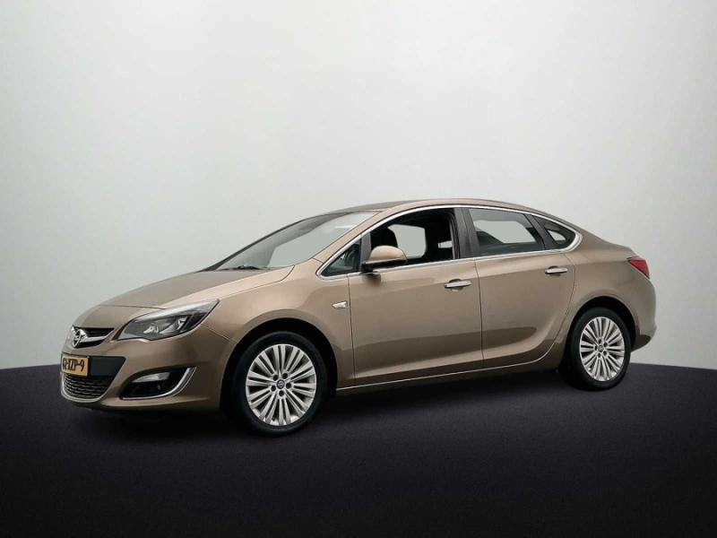 Opel Astra 1.4 Turbo Cosmo 2012 9