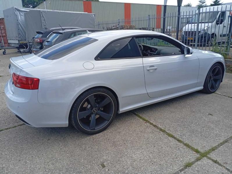 Audi RS 5 4.2 V8 580 cv 2014 4